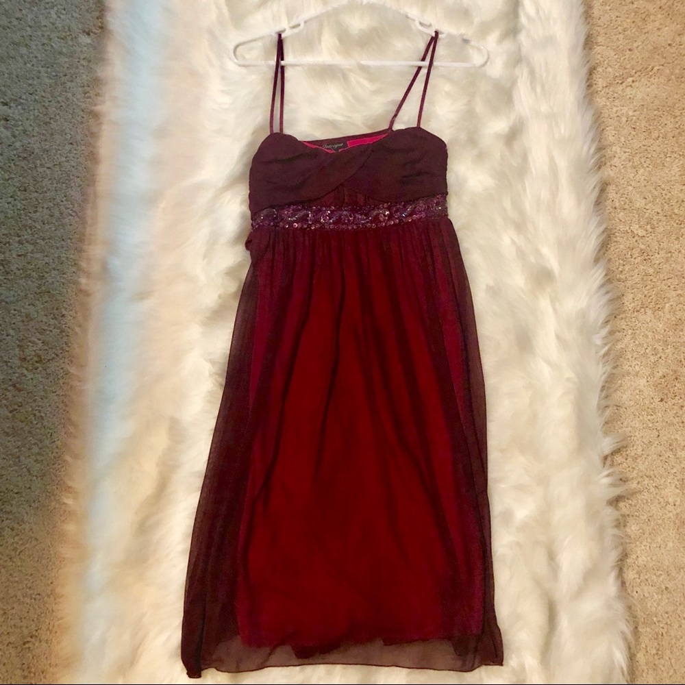 Maroon Spaghetti Strap Banquet Style Dress